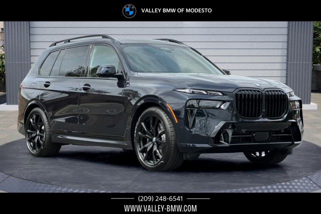 2025 BMW X7