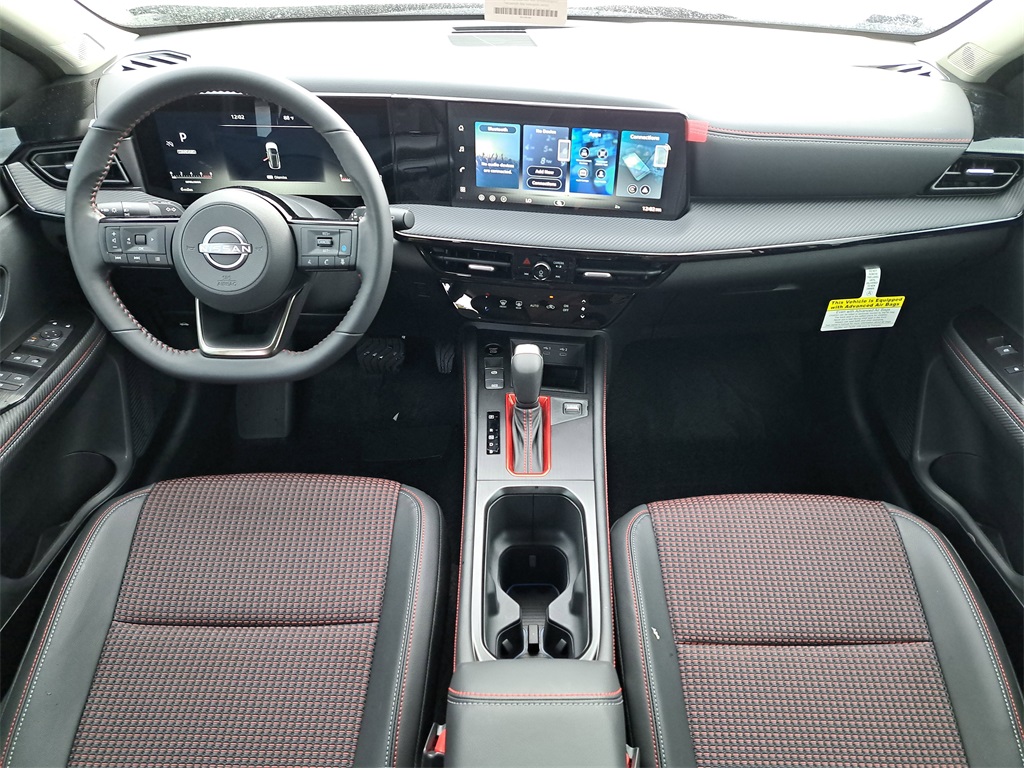 2026 Nissan Kicks SR photo 14