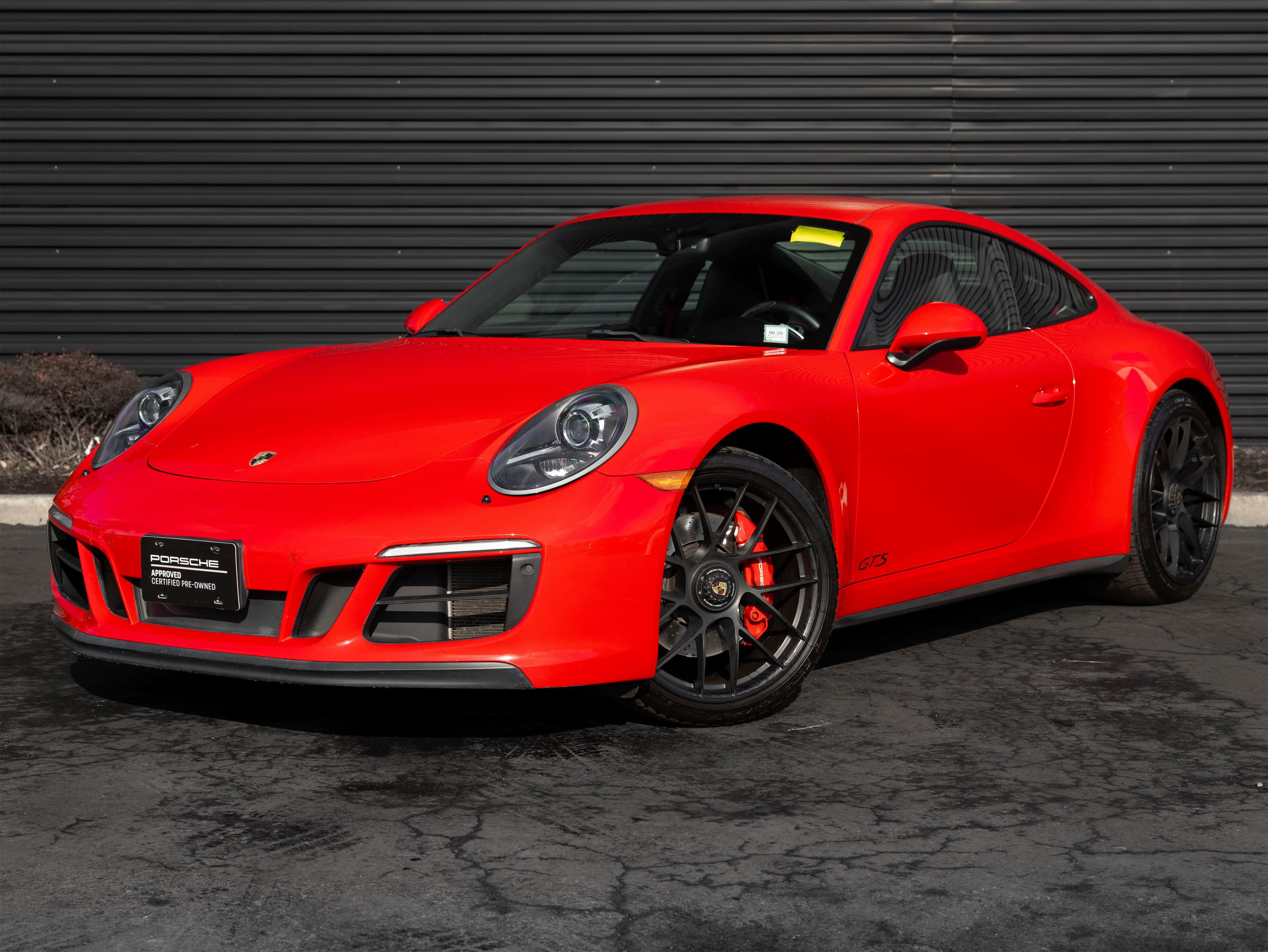 2018 Porsche 911 GTS's photo