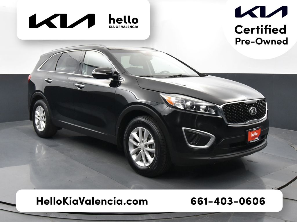 2017 Kia Sorento LX's photo