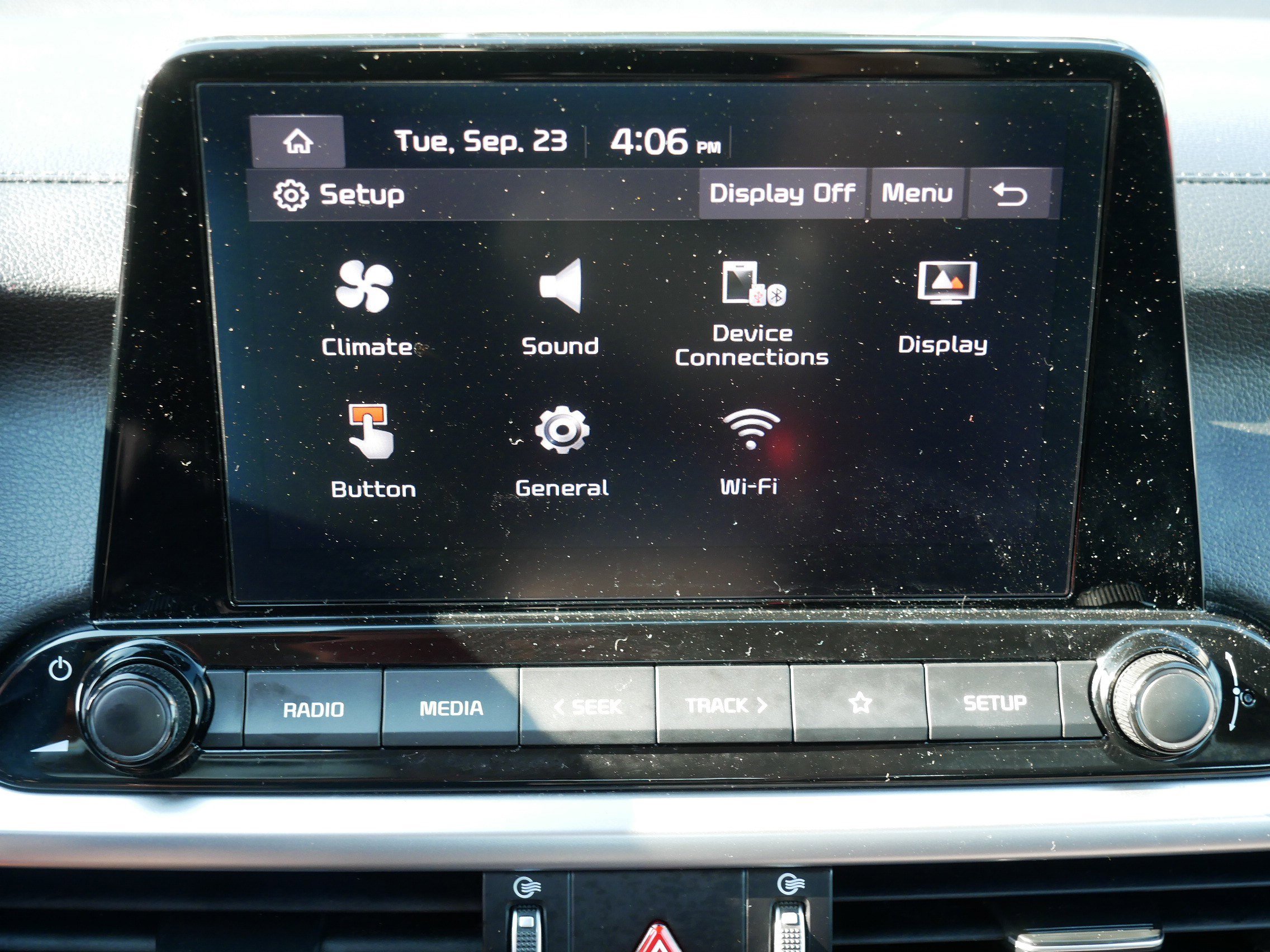 2024 Kia Forte LXS photo 26