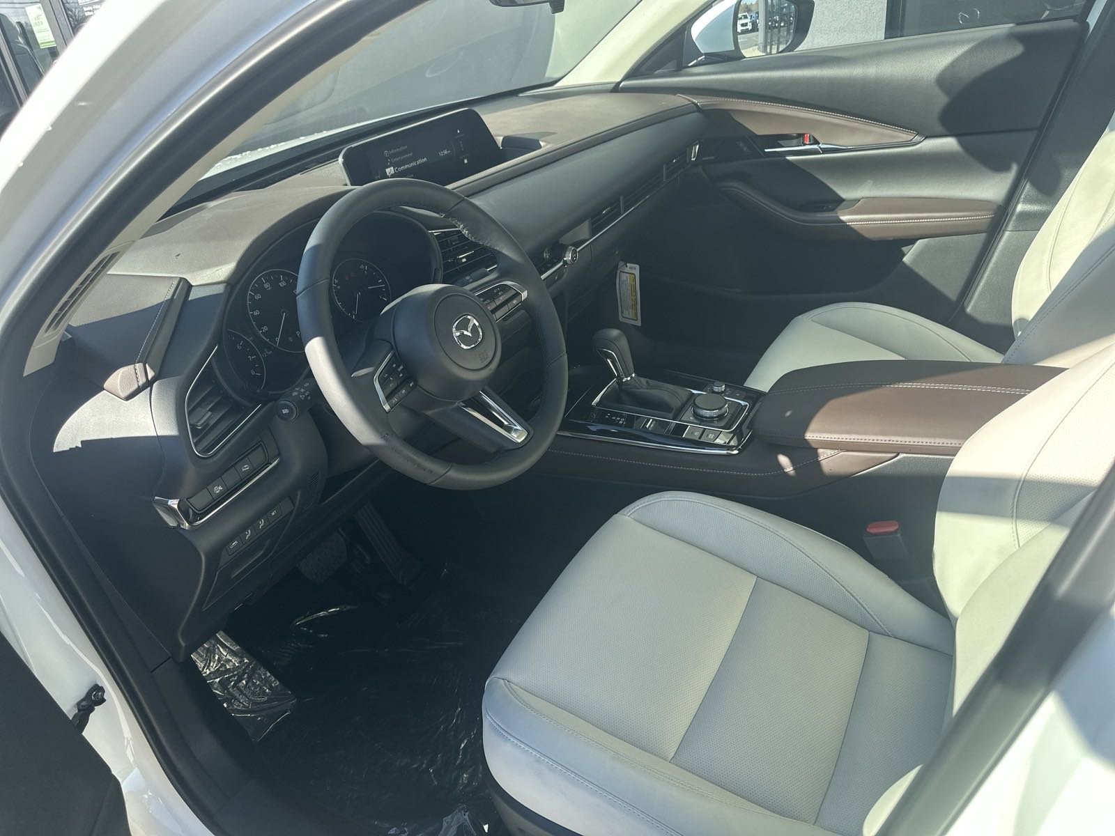 2025 Mazda CX-30 2.5 S Premium photo 2