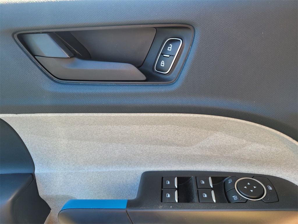2025 Ford Maverick XLT photo 23