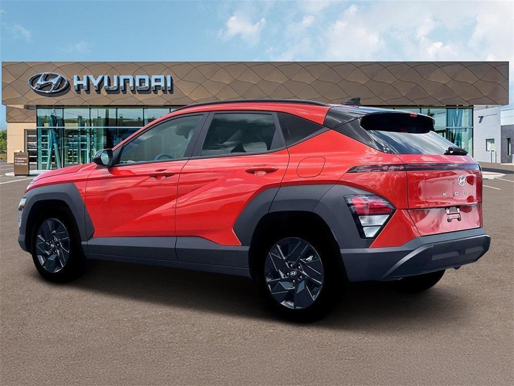2026 Hyundai Kona SEL photo 4