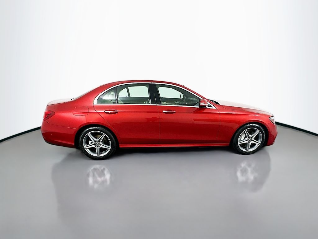 2018 Mercedes Benz E 300 photo 4