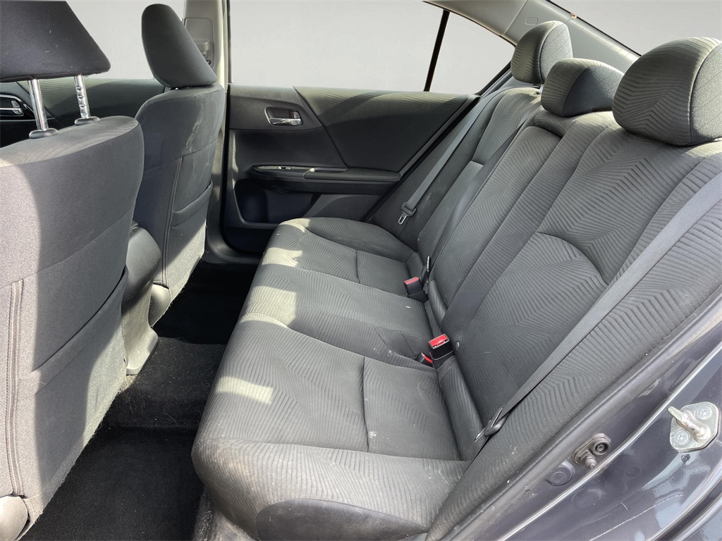 2017 Honda Accord LX photo 14