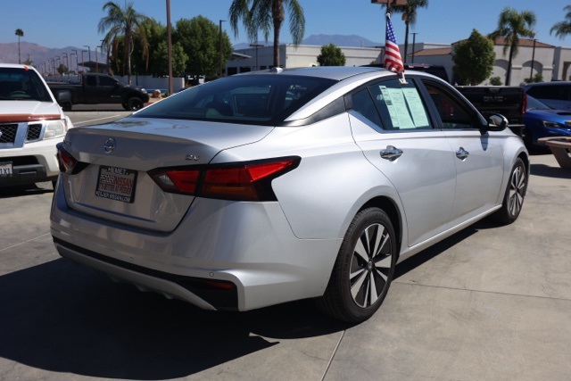 2022 Nissan Altima 2.5 SV photo 3