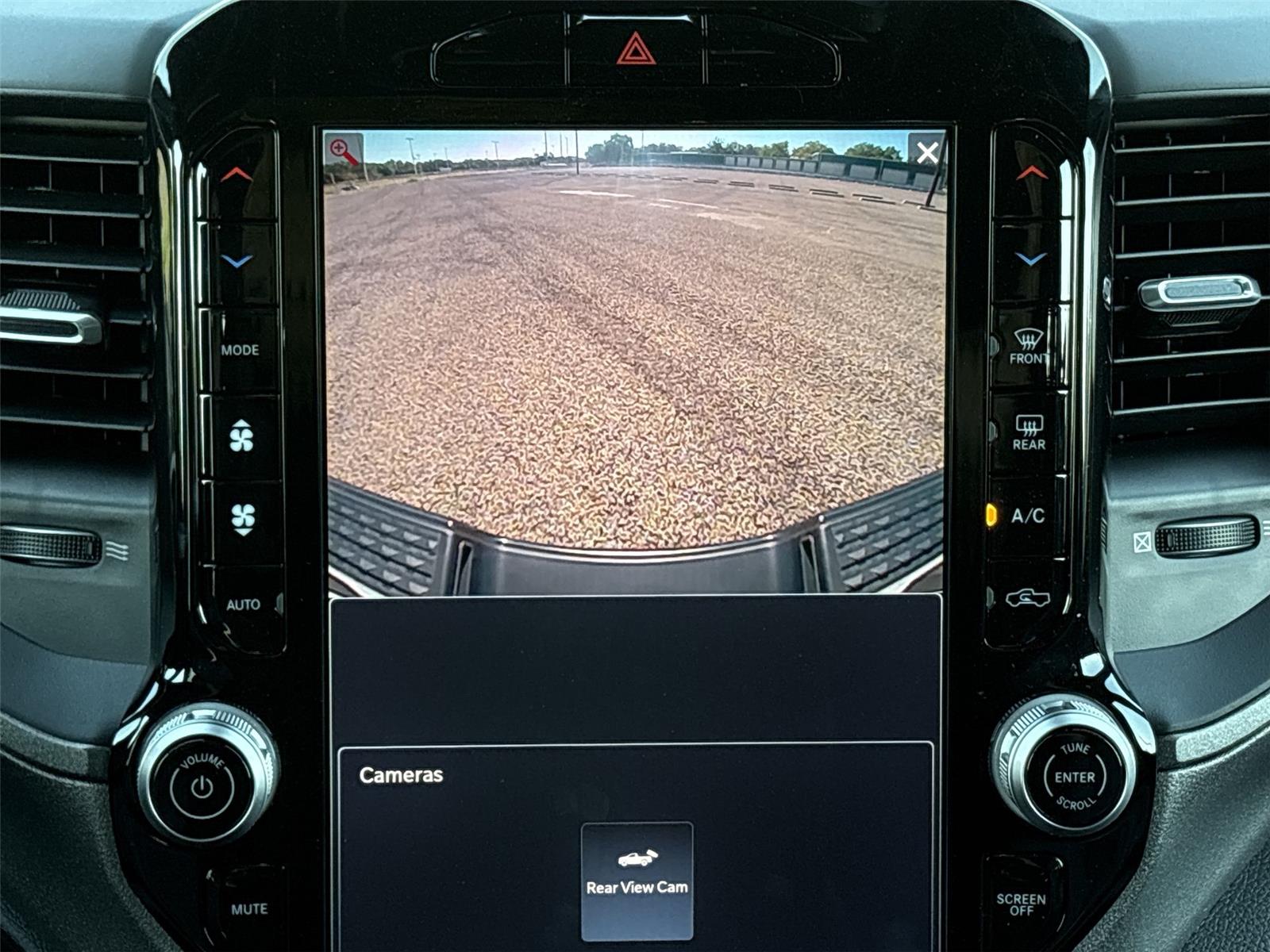2026 Ram 2500 Tradesman photo 18