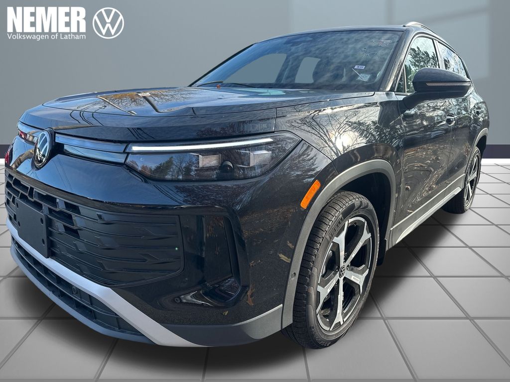 2026 Volkswagen Tiguan SE's photo