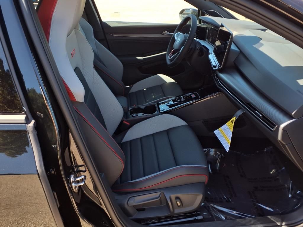 2025 Volkswagen Golf GTI SE photo 20