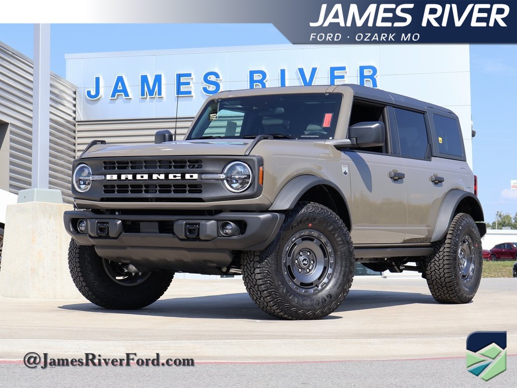 2025 Ford Bronco 4-Door Big Bend's photo
