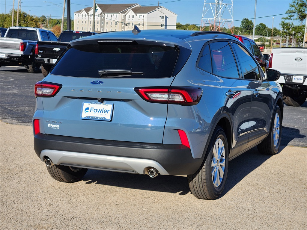 2026 Ford Escape Active photo 3