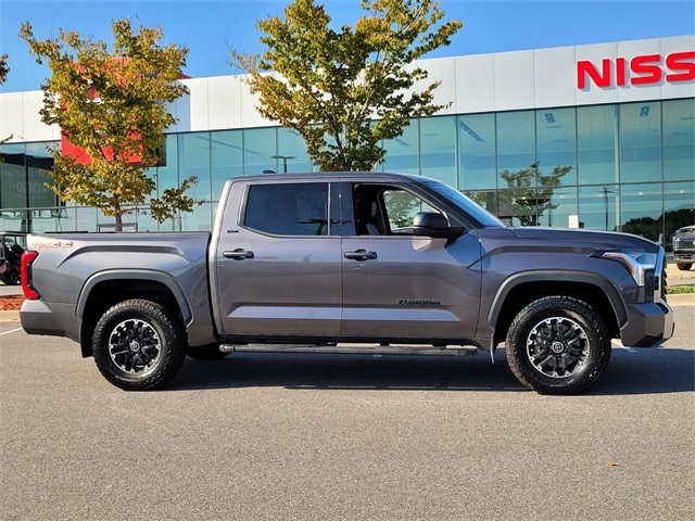 Used 2022 Toyota Tundra SR5 with VIN 5TFLA5DB1NX031310 for sale in Little Rock