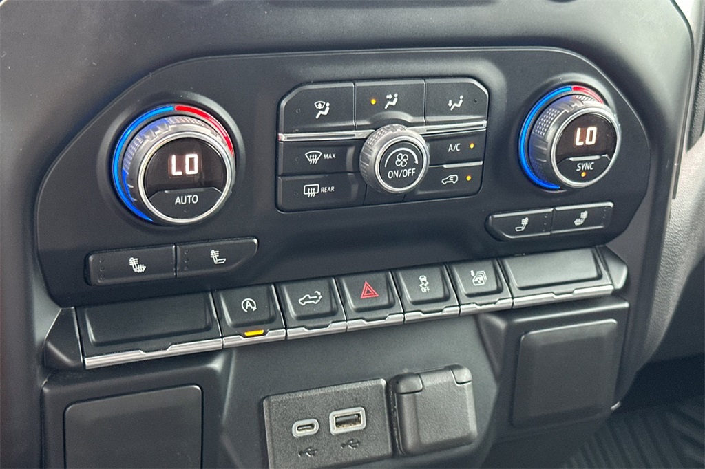 2019 Chevrolet Silverado 1500 LT photo 21