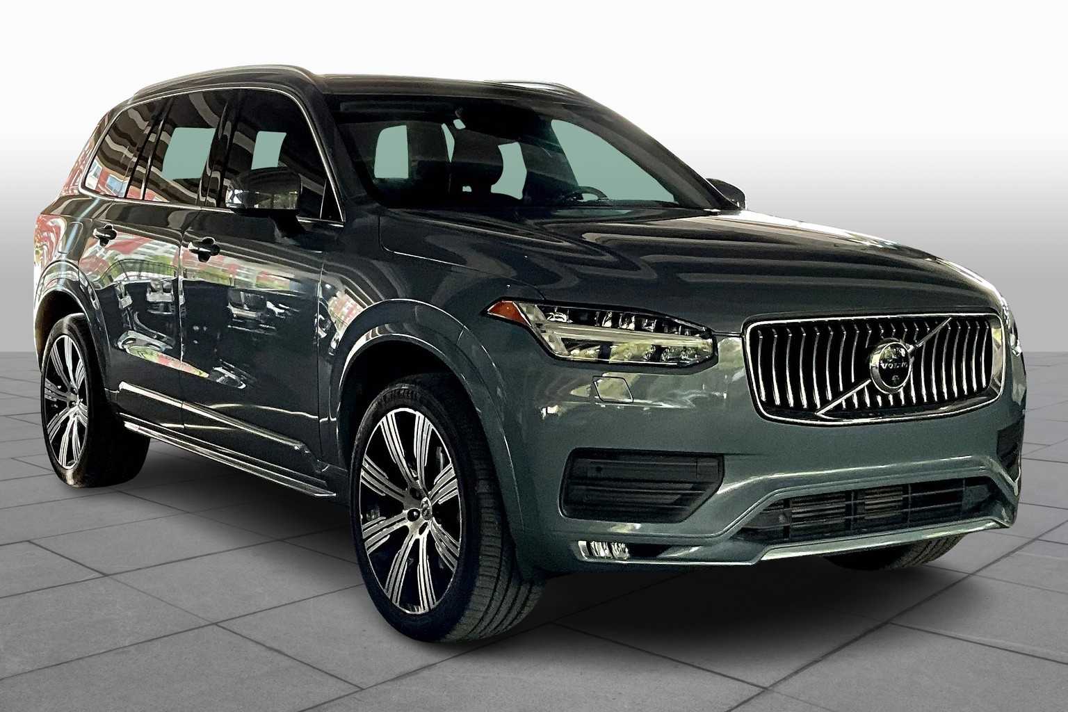 2020 Volvo XC90 Momentum photo 2