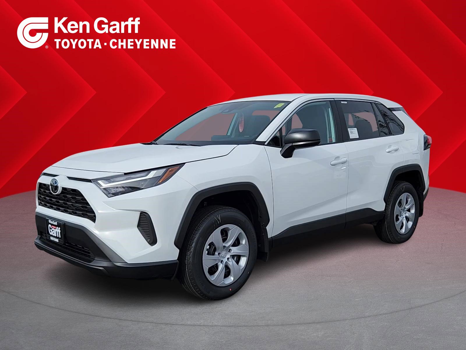 2025 Toyota RAV4 LE's photo