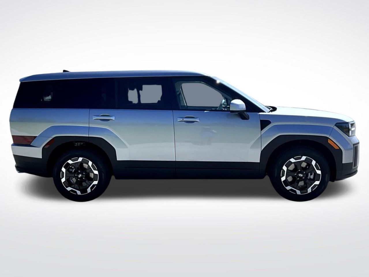 2025 Hyundai Santa Fe SE photo 4