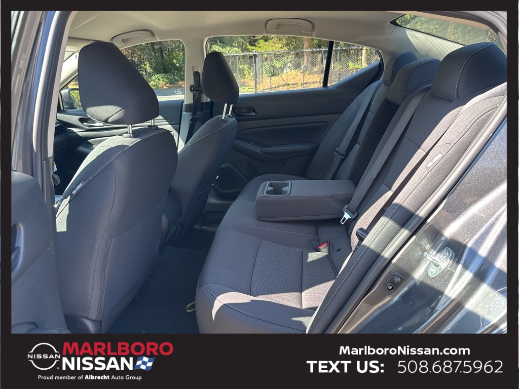 2025 Nissan Altima SV photo 15