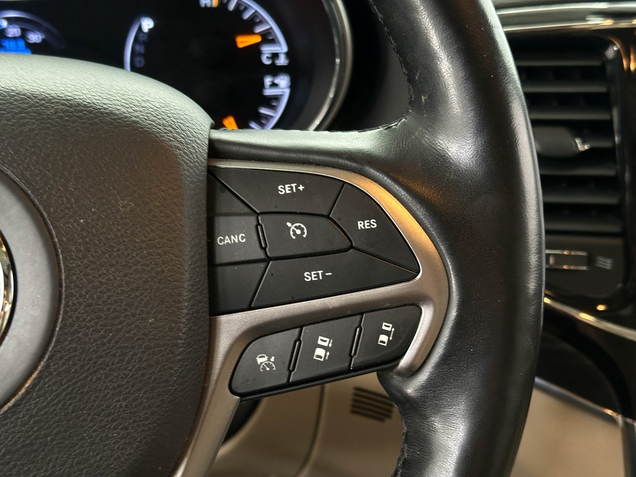 2021 Jeep Grand Cherokee Limited photo 24