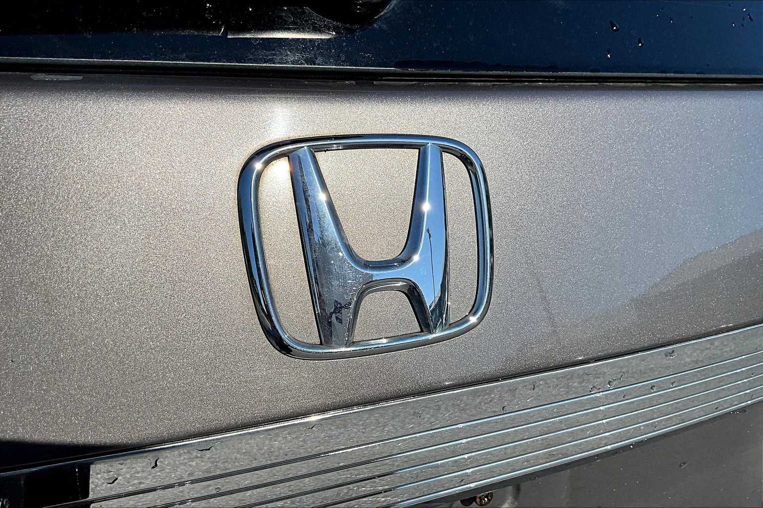 2016 Honda Odyssey EX-L photo 27