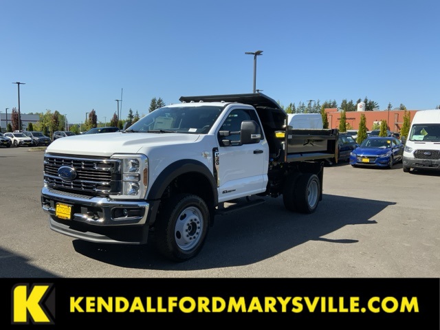 2025 Ford F-550 Super Duty Chassis Cab XL's photo