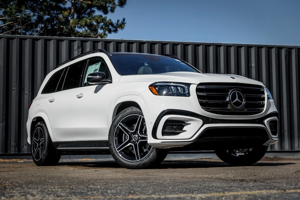 2026 Mercedes-Benz GLS Base's photo