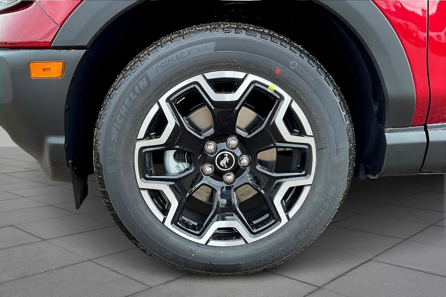 2025 Ford Bronco Sport Outer Banks photo 11