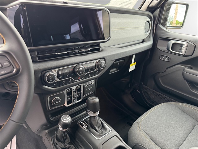 2025 Jeep Gladiator Sport S photo 4