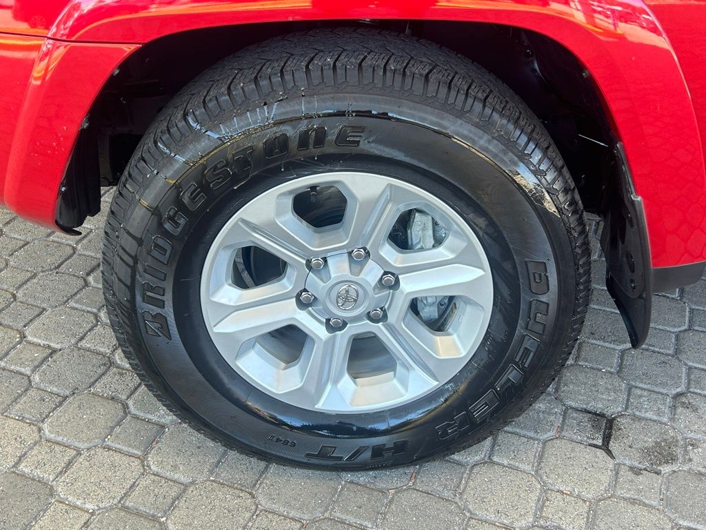 2023 Toyota 4Runner SR5 Premium photo 16