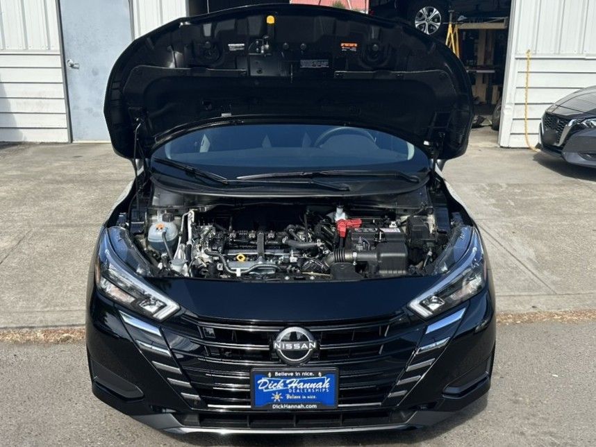 2025 Nissan Versa 1.6 S photo 4