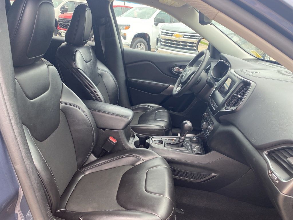 2021 Jeep Cherokee Latitude photo 16