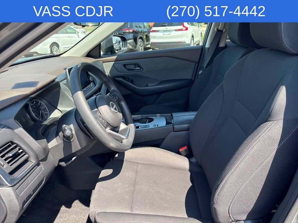 2023 Nissan Rogue S photo 16