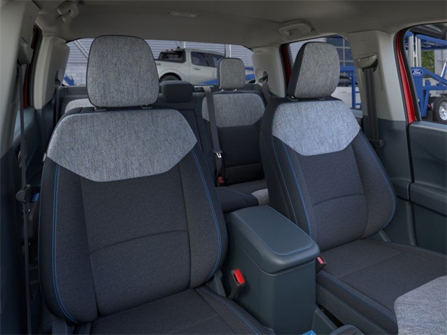 2025 Ford Maverick XLT photo 3