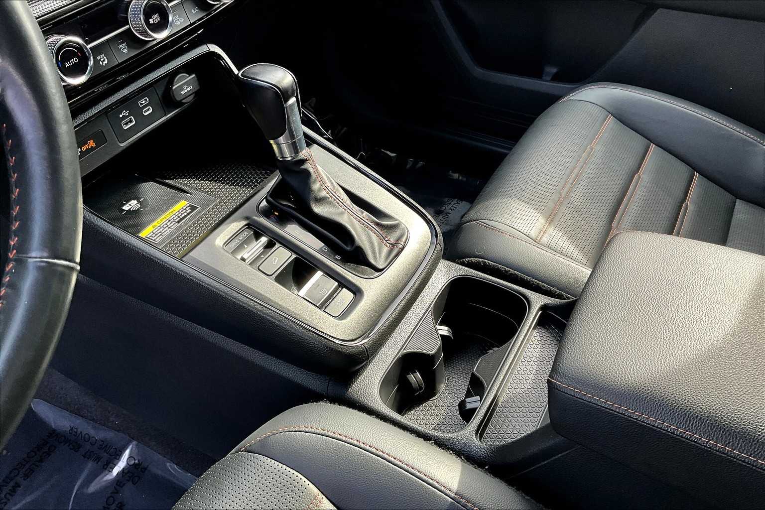 2023 Honda CR-V Hybrid Sport Touring photo 16