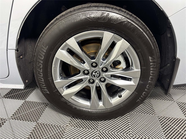 2023 Toyota Sienna Woodland Edition photo 26