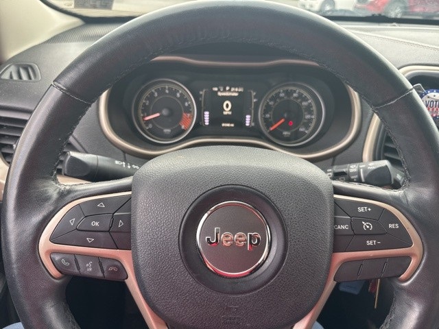 2015 Jeep Cherokee Latitude photo 9