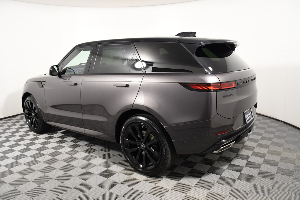 2025 Land Rover Range Rover Sport SE photo 3