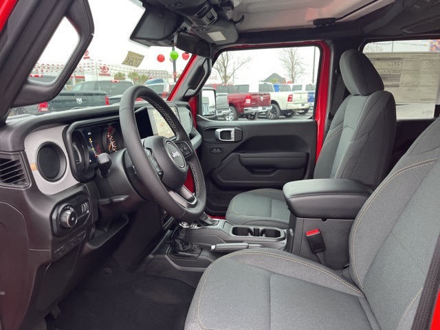 2025 Jeep Wrangler Sport S photo 4
