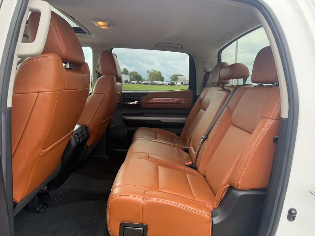 2020 Toyota Tundra Platinum Grade photo 9
