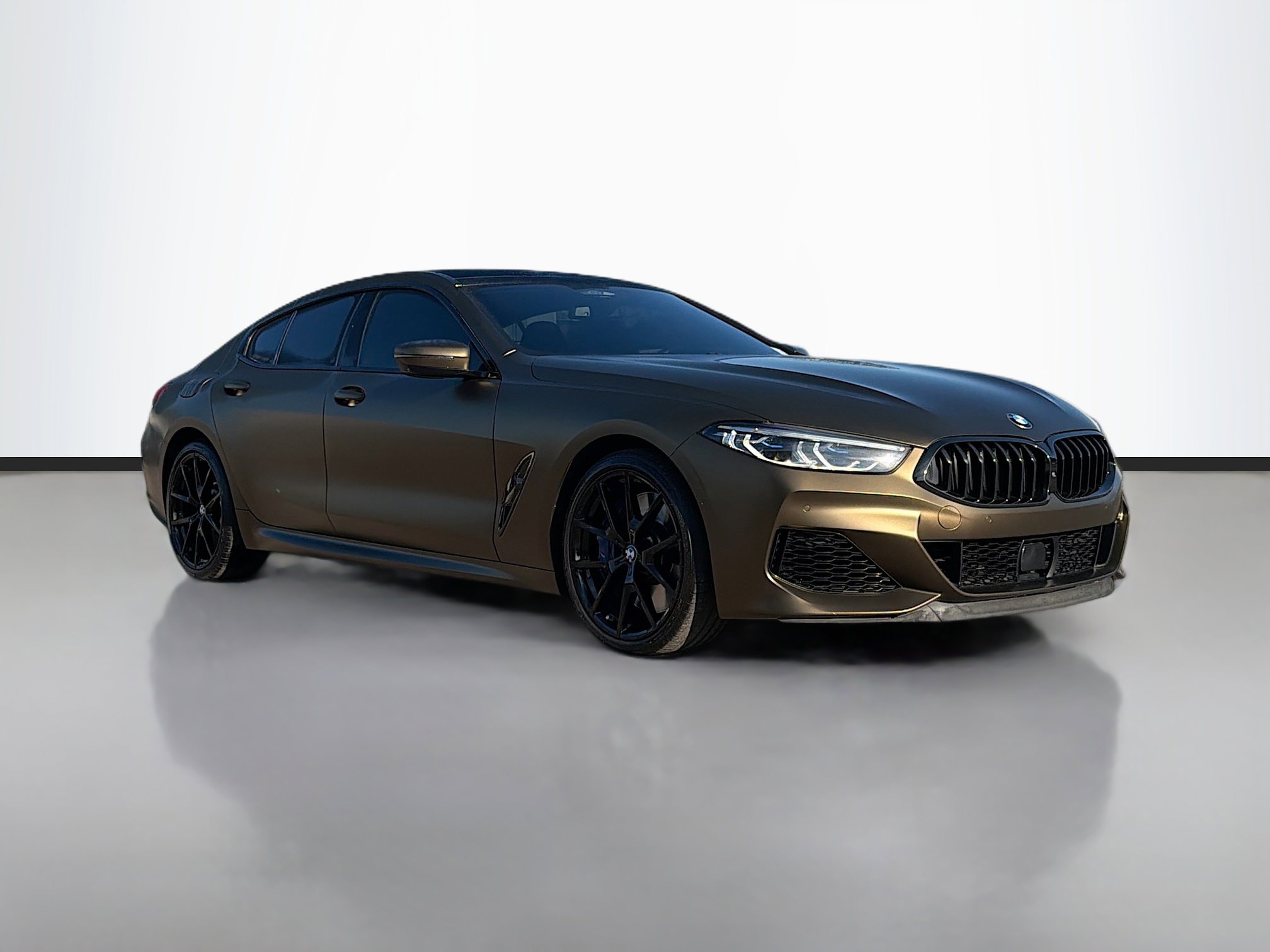 2022 BMW 8 Series M850i's photo