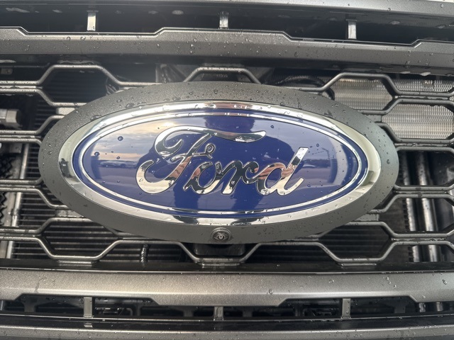 2025 Ford F-350 XL photo 3