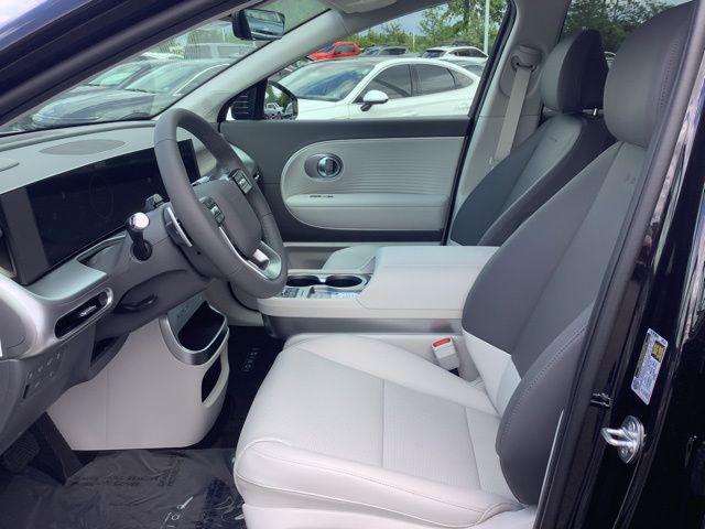 2026 Hyundai Ioniq SEL photo 6