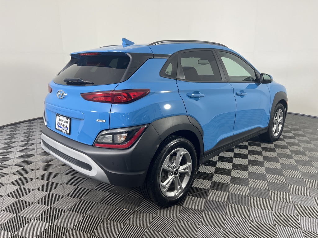 2023 Hyundai Kona SEL photo 4