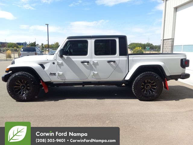 2022 Jeep Gladiator Willys photo 6