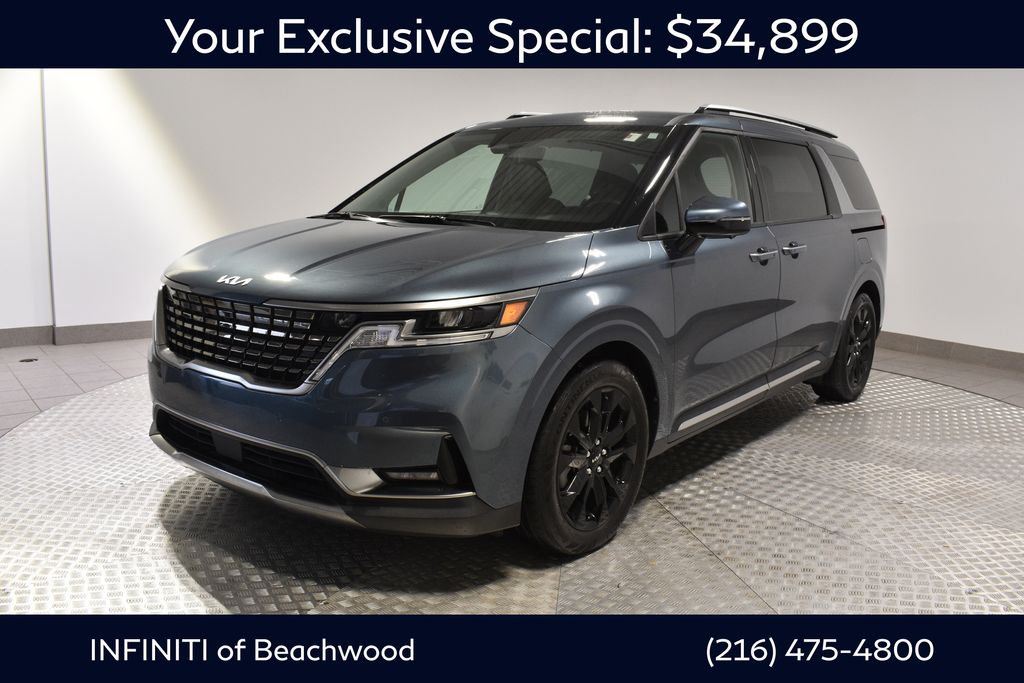 2024 Kia Carnival SX's photo