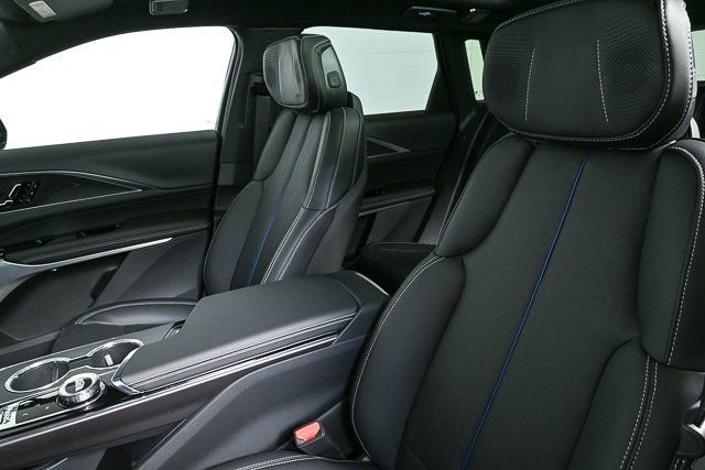 2026 Cadillac Lyriq Sport photo 3