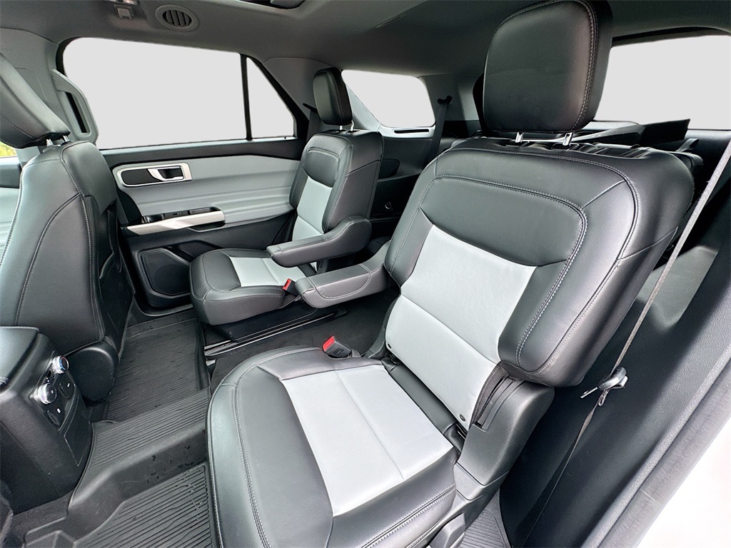 2022 Ford Explorer XLT photo 20