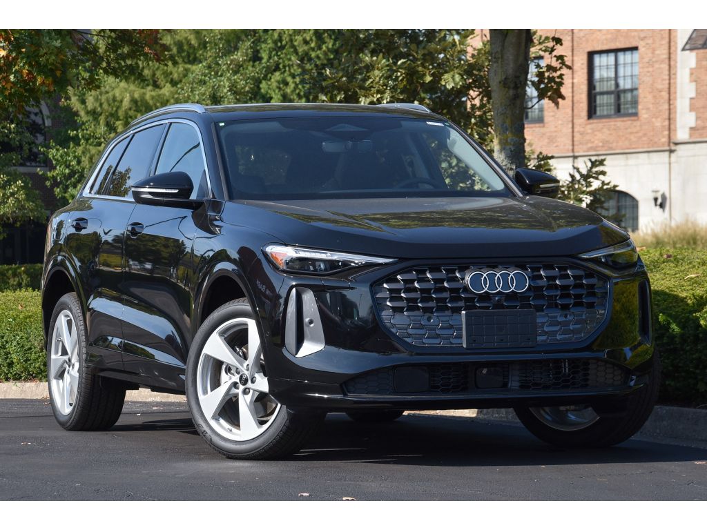2025 Audi New Q5 Premium Plus's photo