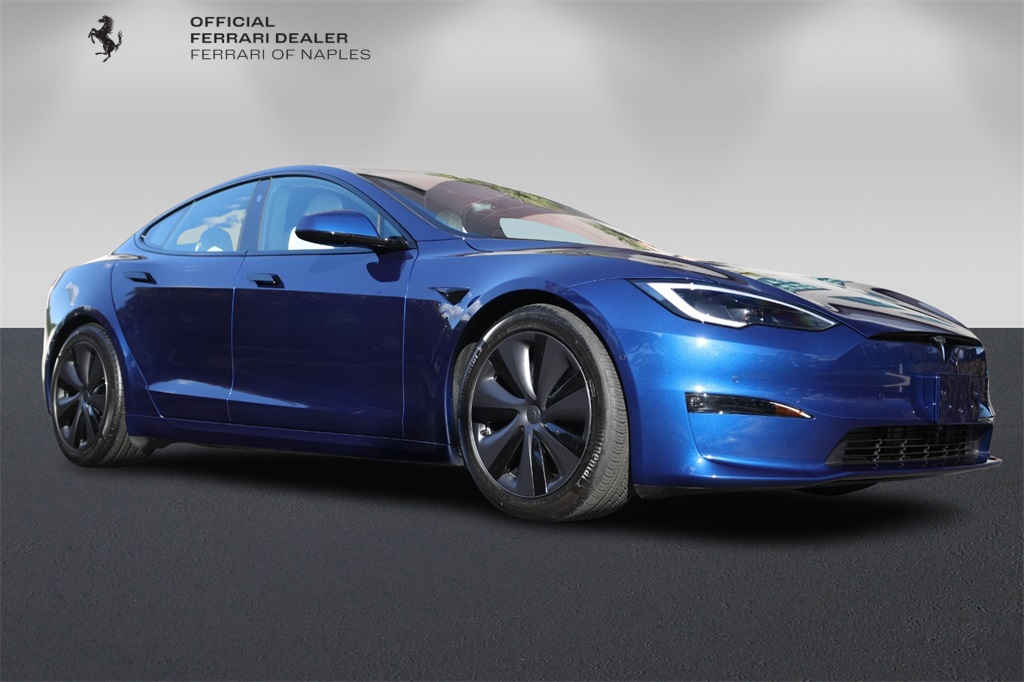 2023 Tesla Model S Standard's photo