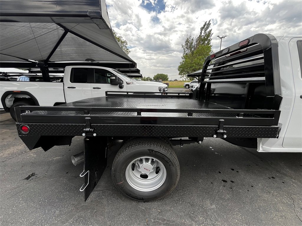 2025 Gmc Sierra 3500 HD Pro photo 4